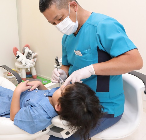 子供の虫歯は進行速度が早い