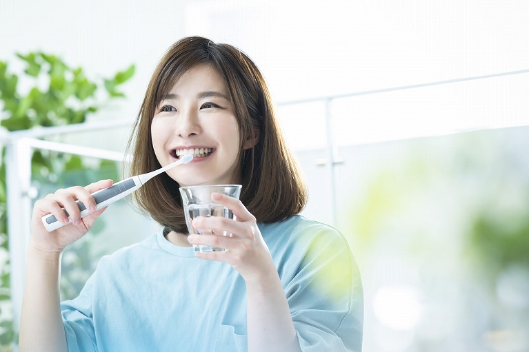 セラミック歯を虫歯にせず長持ちさせるためにはメインテナンスが重要