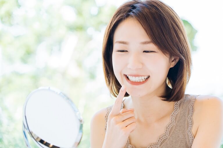 ご自身の歯並びチェックしてみましょう！